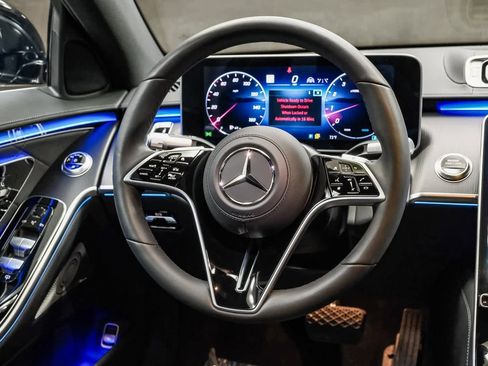 Used 2025 Mercedes-Benz S 580 4MATIC Sedan image 15