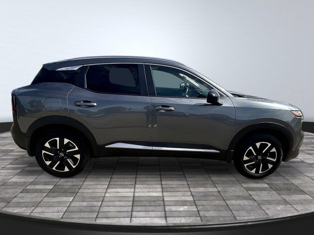 Used 2026 Nissan Kicks SV w/ SV Premium Package AWD/4WD image 8