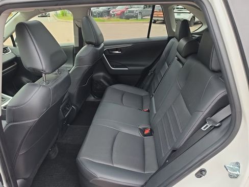 Used 2020 Toyota RAV4 Limited AWD/4WD image 22