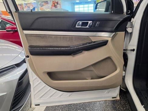 Used 2018 Ford Explorer 4WD image 24