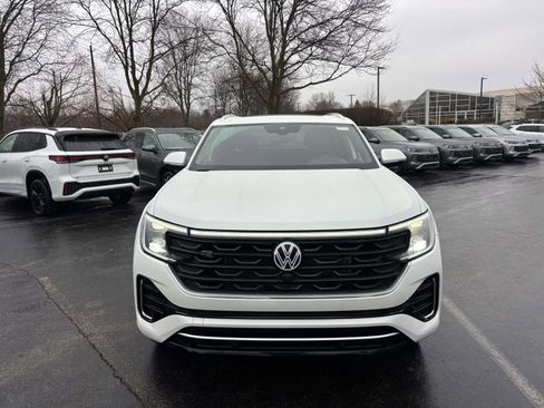 New 2026 Volkswagen Atlas Cross Sport SEL Premium R-Line AWD/4WD image 2