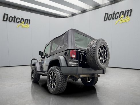 Used 2015 Jeep Wrangler Sport w/ Connectivity Group image 7