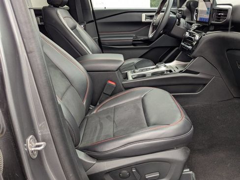 Used 2024 Ford Explorer ST-Line w/ Class IV Trailer Tow Package AWD/4WD image 26