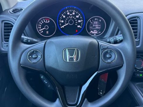 Used 2021 Honda HR-V LX image 22
