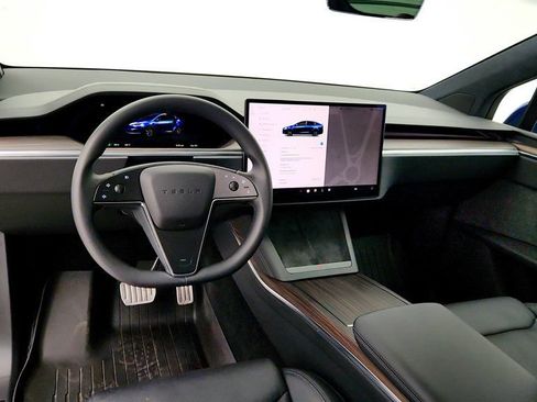 Used 2024 Tesla Model X AWD/4WD image 12