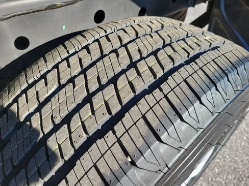 Used 2020 Ford Ranger XL w/ Equipment Group 101A Mid image 9