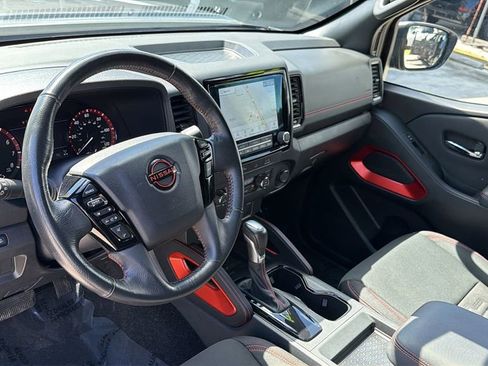Certified 2024 Nissan Frontier PRO-4X image 11