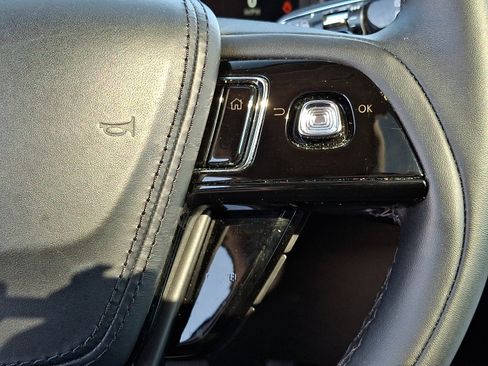 Certified 2023 Lincoln Aviator AWD w/ Premium Package image 23