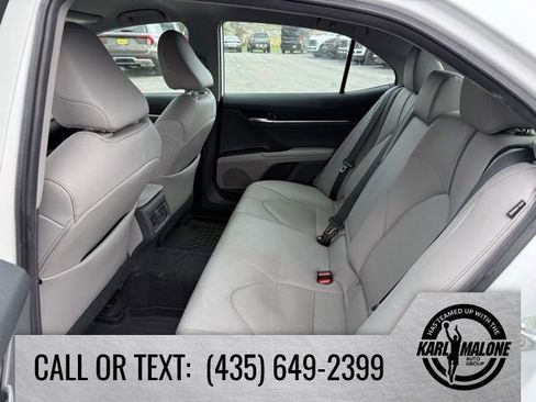 Used 2021 Toyota Camry XLE AWD/4WD image 25