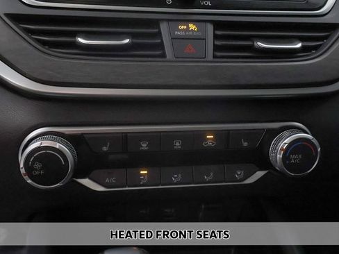 Used 2023 Nissan Altima 2.5 SV w/ SV Premium Package FWD image 8