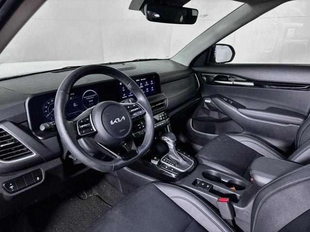 Used 2024 Kia Seltos SX AWD/4WD image 9