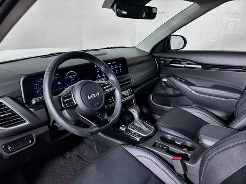 Used 2024 Kia Seltos SX AWD/4WD image 9