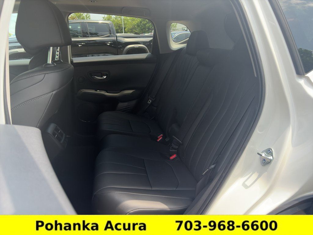 Used 2025 Acura ADX AWD image 25