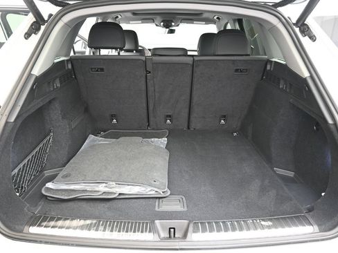 Used 2025 Audi Q5 Premium Plus w/ Premium Plus AWD/4WD image 17