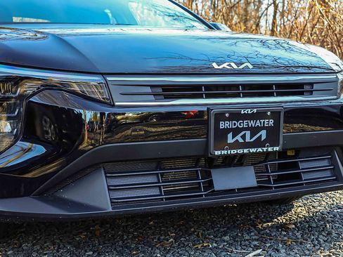 Certified 2025 Kia K4 LXS image 27