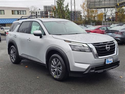 New 2025 Nissan Pathfinder SV w/ SV Premium Package image 3