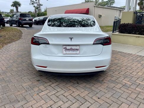 Used 2023 Tesla Model 3 Standard Range image 4