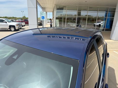 Used 2022 Chevrolet Equinox LT image 10