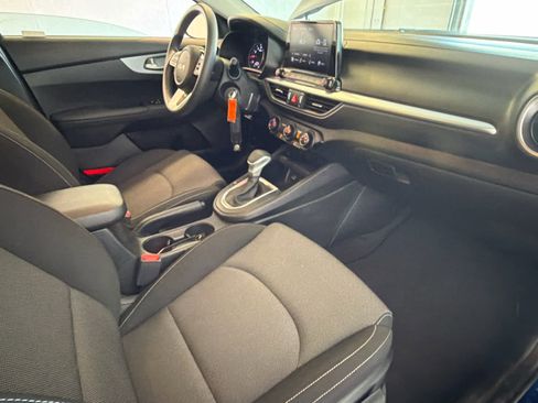Used 2023 Kia Forte LXS FWD image 25