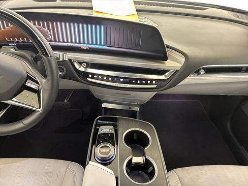 Certified 2023 Cadillac Lyriq AWD image 21