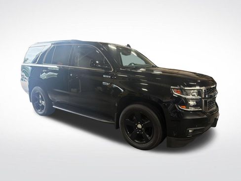 Certified 2020 Chevrolet Tahoe LT w/ Luxury Package AWD/4WD image 7
