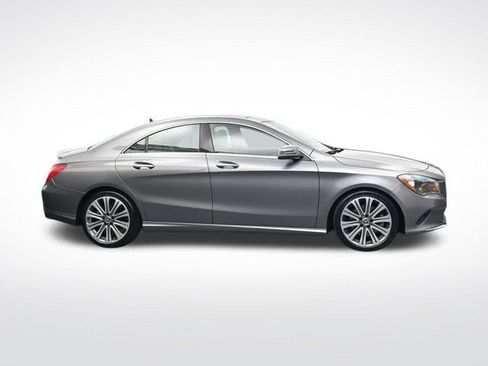 Used 2018 Mercedes-Benz CLA 250 image 3