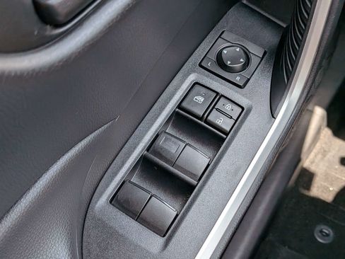 Used 2022 Toyota RAV4 LE FWD image 29
