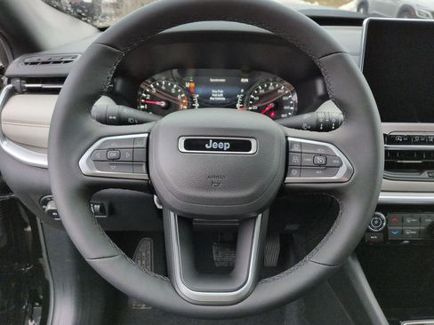 New 2026 Jeep Compass Limited image 12