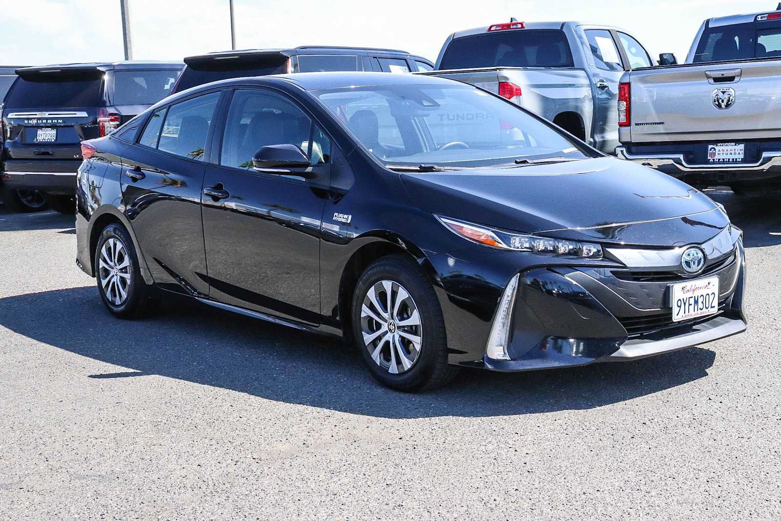 Used 2021 Toyota Prius Prime XLE FWD image 3