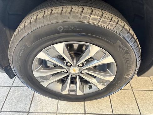 Used 2026 Chevrolet Equinox LT w/ Convenience Package II AWD/4WD image 5