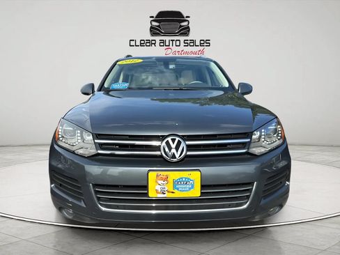 Used 2012 Volkswagen Touareg Executive AWD/4WD image 3