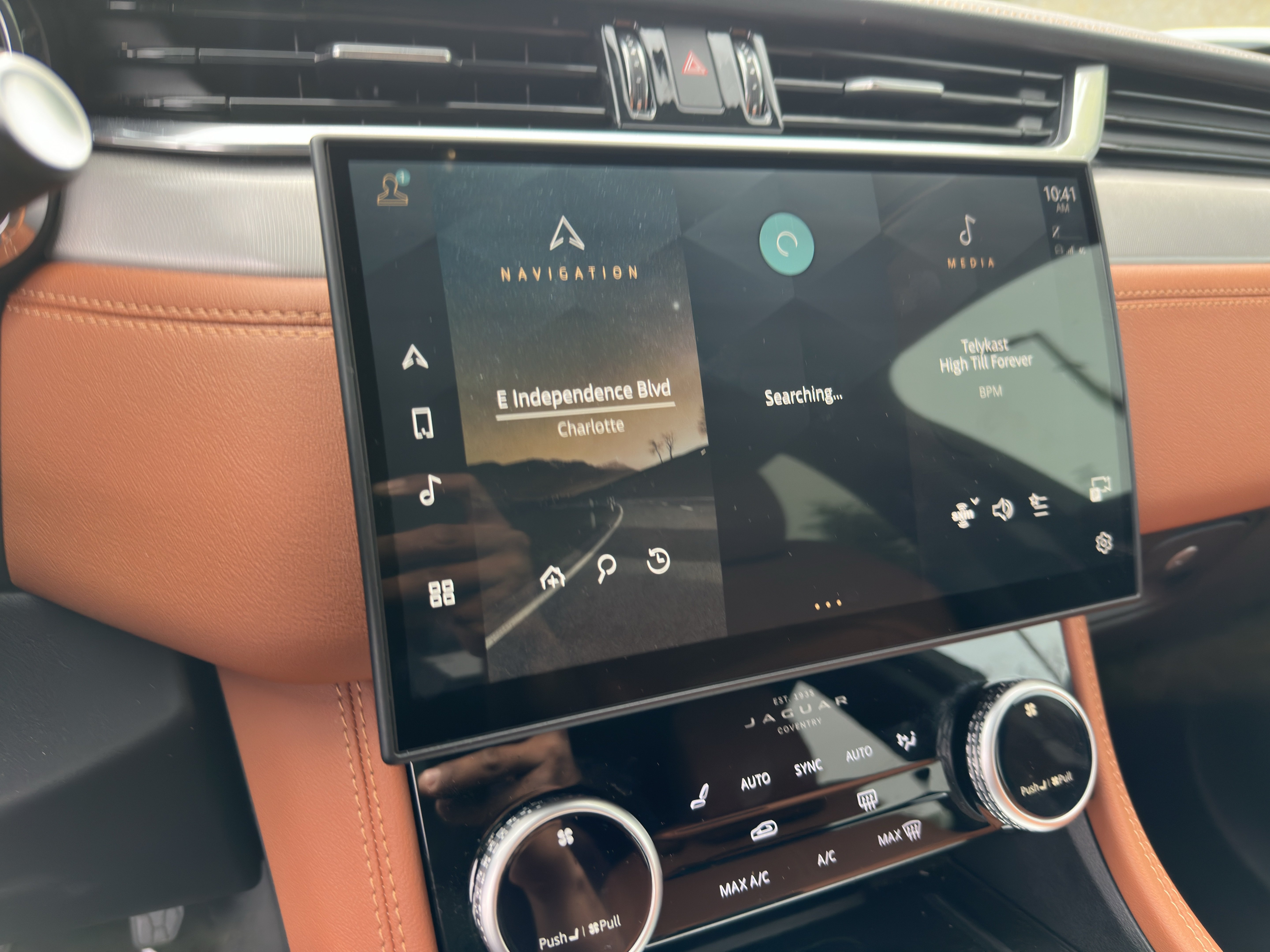 Certified 2026 Jaguar F-PACE R-Dynamic S AWD/4WD image 20