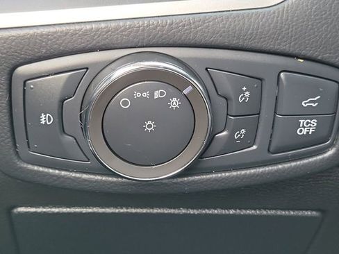 Certified 2020 Ford Edge SEL image 20