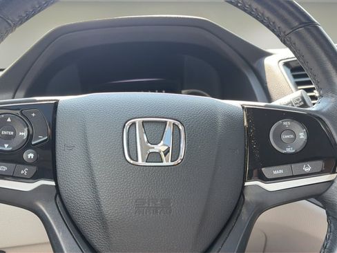 Used 2020 Honda Pilot Touring image 21