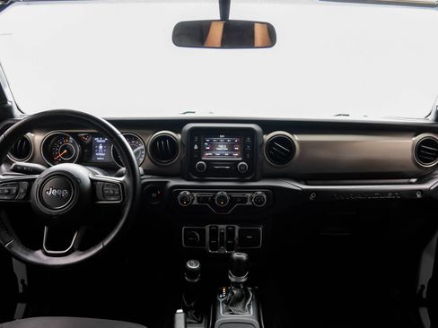 Used 2018 Jeep Wrangler Unlimited Sport S AWD/4WD image 13