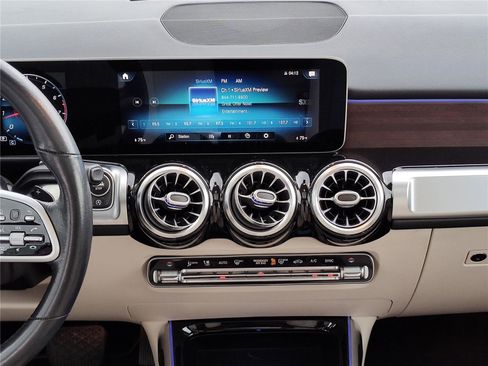 Used 2021 Mercedes-Benz GLB 250 image 18