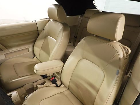 Used 2009 Volkswagen Beetle S image 10