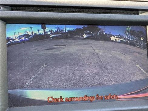 Used 2015 Toyota Prius Two image 12