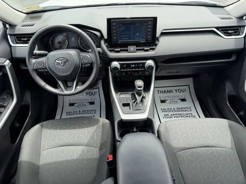 Used 2022 Toyota RAV4 XLE w/ Convenience Package AWD/4WD image 16