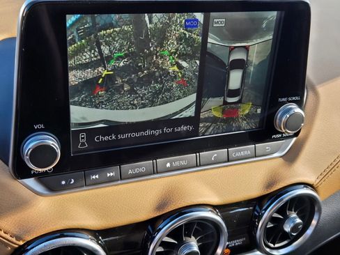 New 2025 Nissan Sentra SV w/ SV Premium Package image 15