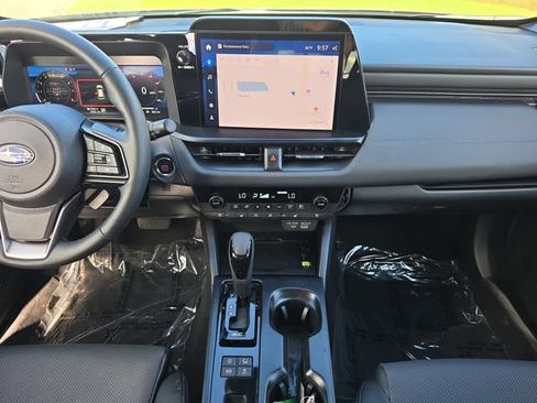 Used 2026 Subaru Outback Touring AWD/4WD image 10