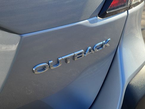 Certified 2025 Subaru Outback Premium image 5