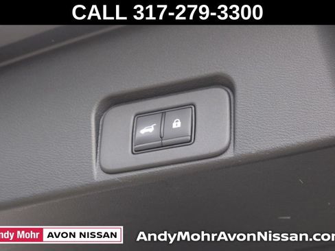 Used 2024 Nissan Rogue SV AWD/4WD image 12