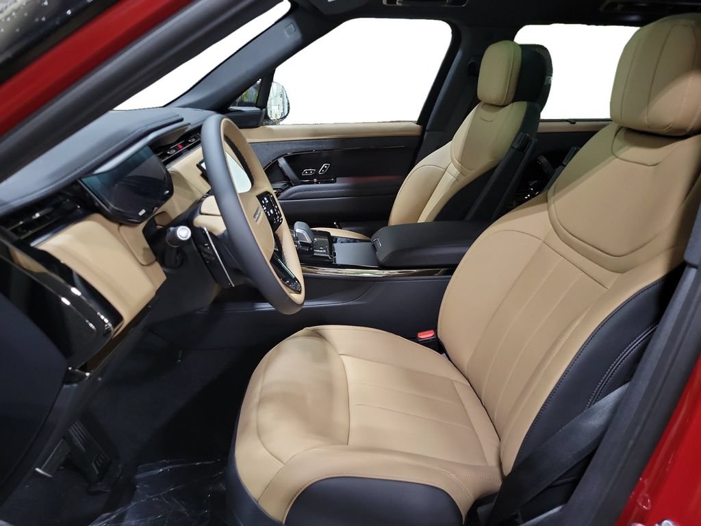 New 2025 Land Rover Range Rover Sport Dynamic SE AWD/4WD image 13