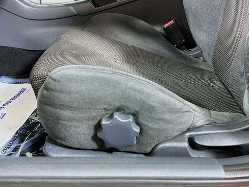 Used 2008 Mitsubishi Eclipse GS image 17