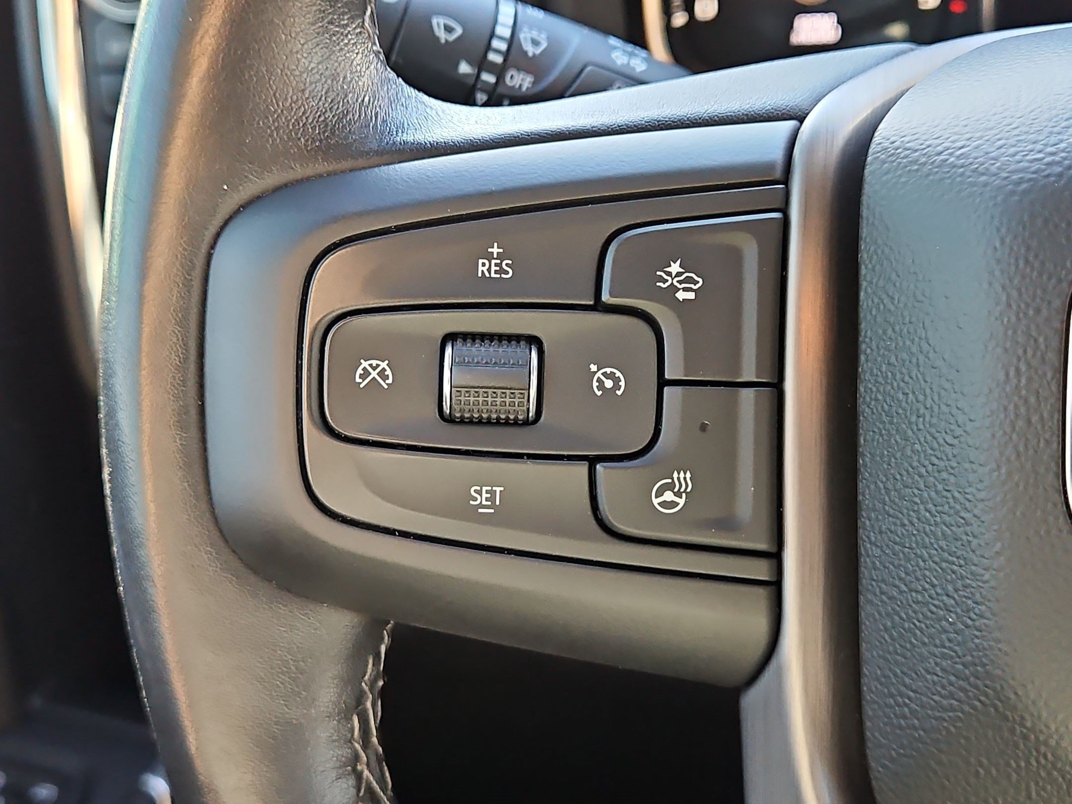 Used 2022 GMC Sierra 2500 Denali w/ Denali Ultimate Package AWD/4WD image 17