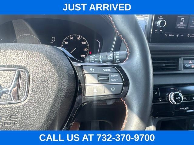 Used 2025 Honda Pilot TrailSport image 16