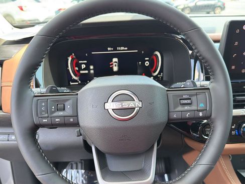 New 2026 Nissan Pathfinder Platinum FWD image 22