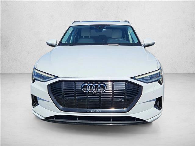 Used 2023 Audi e-tron Premium Plus w/ Premium Plus Package AWD/4WD image 2