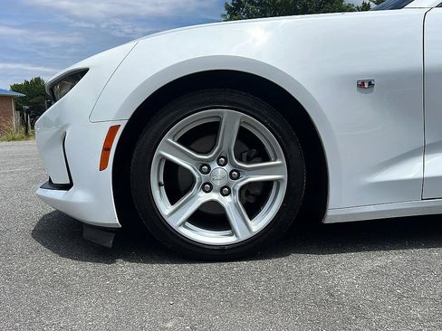 Used 2021 Chevrolet Camaro LT RWD image 21